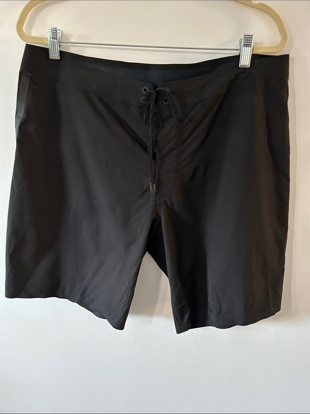 Vuori Knox Boardshorts Men's Black 34 Outdoor Beach Swim Surf